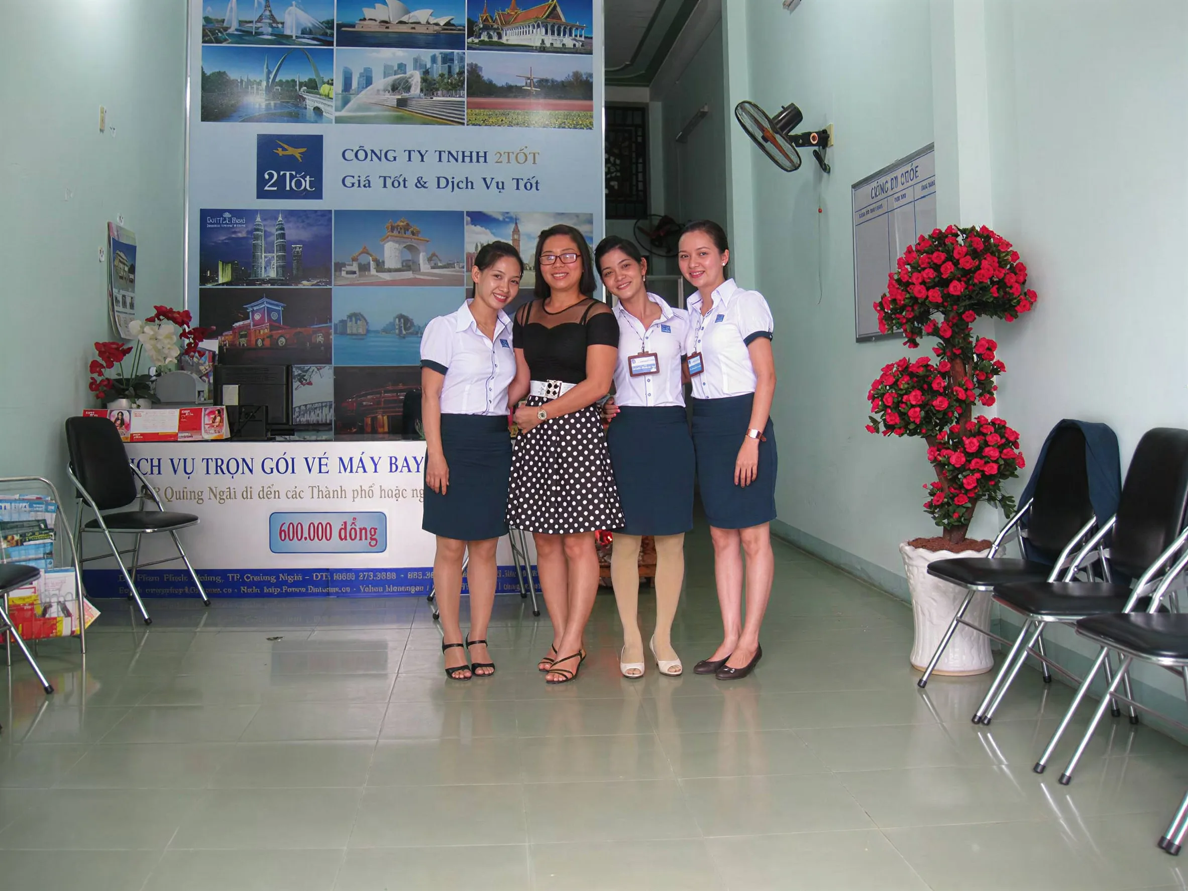 Giới thiệu Hai Tốt